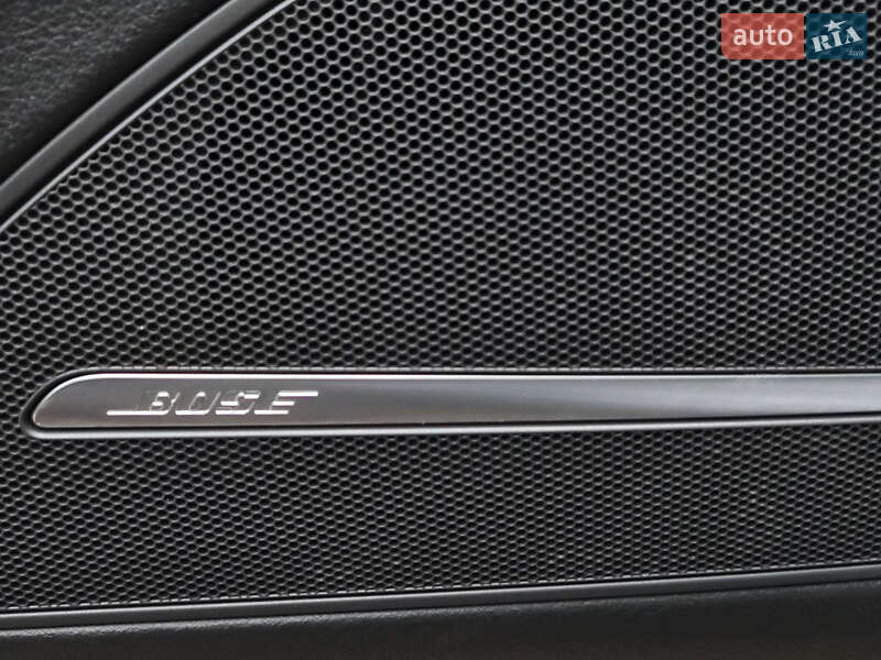 Седан Audi A8 2017 в Киеве
