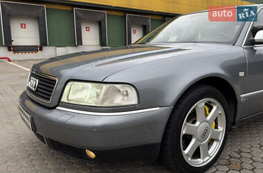 Седан Audi A8 1994 в 