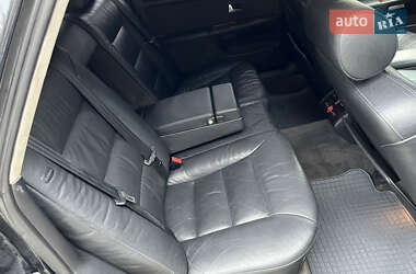 Седан Audi A8 2001 в 