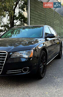 Седан Audi A8 2014 в 
