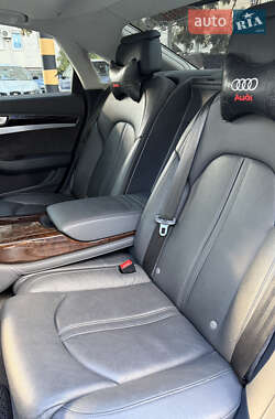 Седан Audi A8 2014 в 