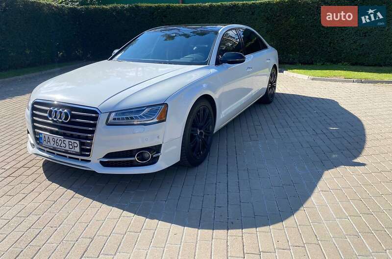 Седан Audi A8 2015 в Киеве