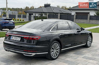 Седан Audi A8 2018 в 