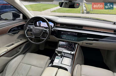 Седан Audi A8 2018 в 