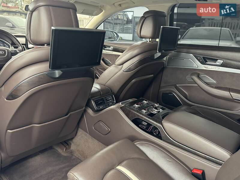 Седан Audi A8 2012 в Тернополе фото 117 Седан Audi A8 2012 в Тернополе