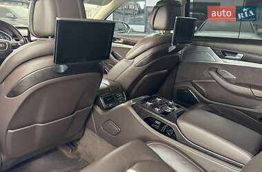 Седан Audi A8 2012 в 