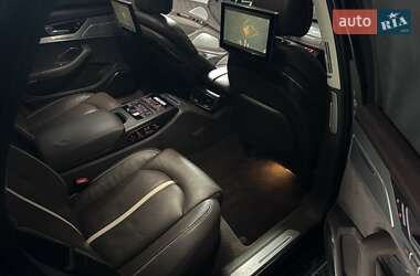 Седан Audi A8 2012 в 