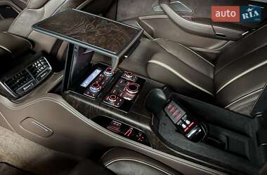 Седан Audi A8 2012 в 