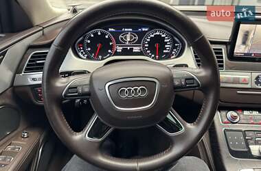 Седан Audi A8 2012 в 