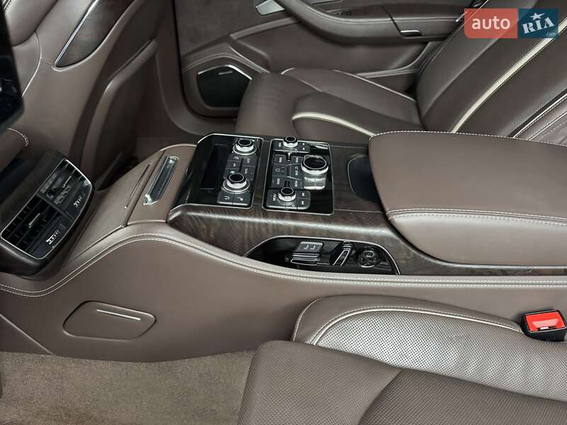 Седан Audi A8 2012 в Тернополе фото 105 Седан Audi A8 2012 в Тернополе