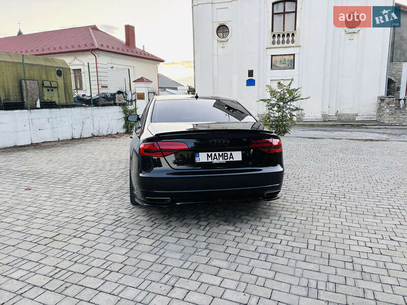 Седан Audi A8 2015 в Хмельницком