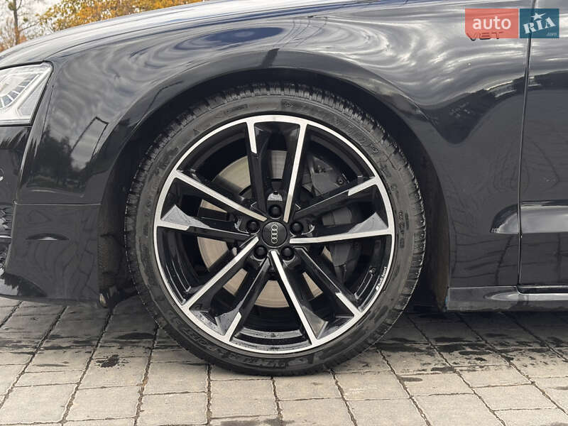 Седан Audi A8 2015 в Ивано-Франковске