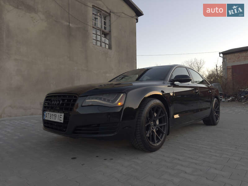 Седан Audi A8 2012 в Черновцах