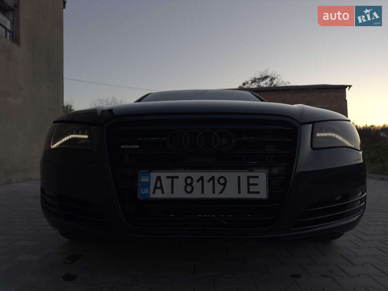 Седан Audi A8 2012 в Черновцах