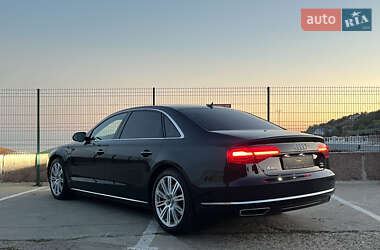 Седан Audi A8 2014 в 