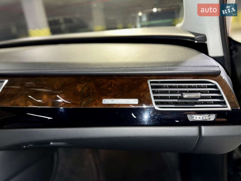 Седан Audi A8 2017 в Києві фото 46 Седан Audi A8 2017 в Києві