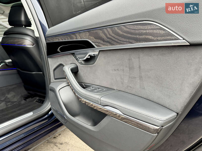 Седан Audi A8 2022 в Києві фото 36 Седан Audi A8 2022 в Києві