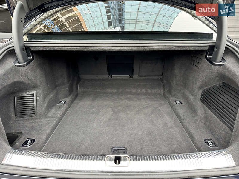 Седан Audi A8 2022 в Києві фото 43 Седан Audi A8 2022 в Києві