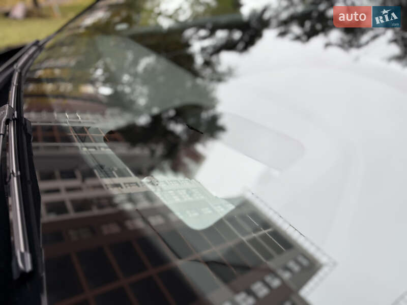 Седан Audi A8 2021 в Києві