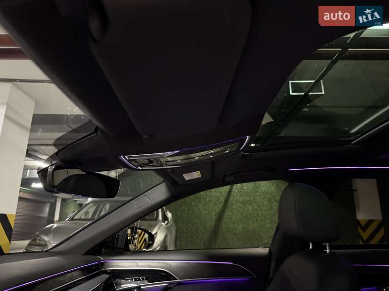 Седан Audi A8 2021 в Києві