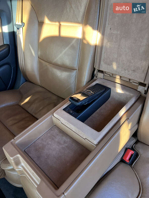 Седан Audi A8 2004 в Хмельницком