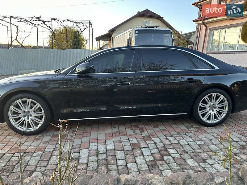 Седан Audi A8 2013 в Тернополе