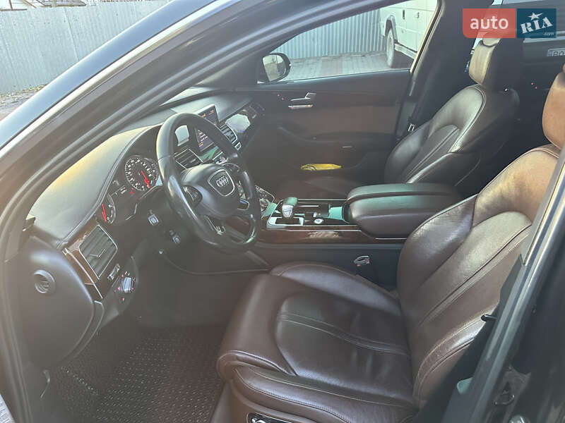 Седан Audi A8 2013 в Тернополе