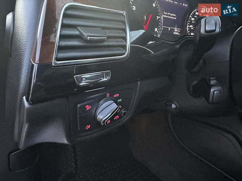 Седан Audi A8 2013 в Тернополе
