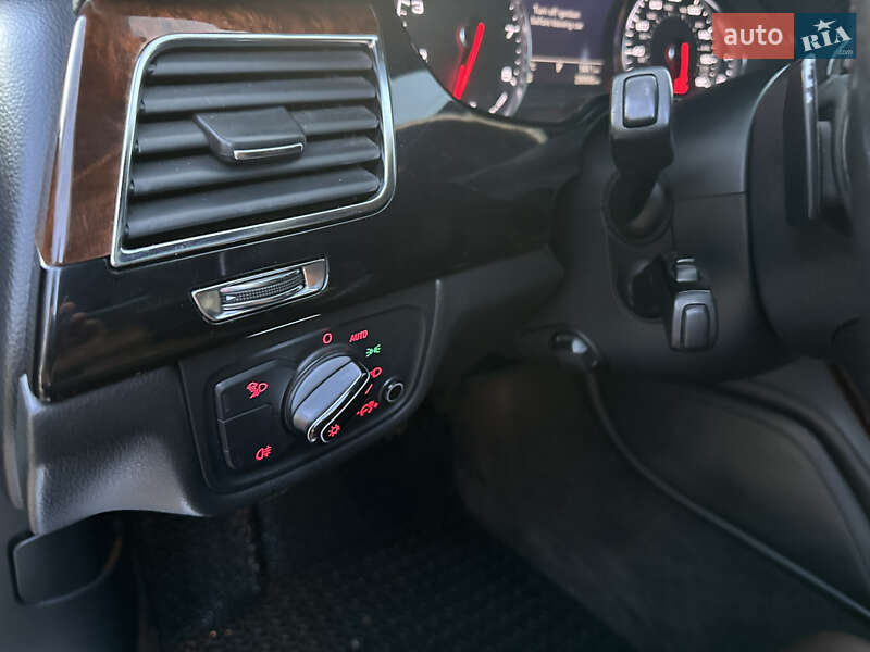 Седан Audi A8 2013 в Тернополе