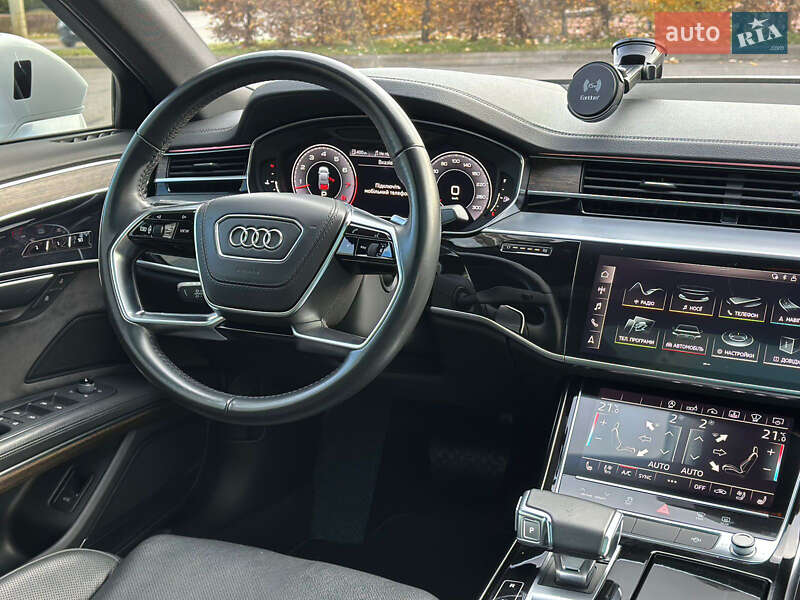 Седан Audi A8 2020 в Киеве
