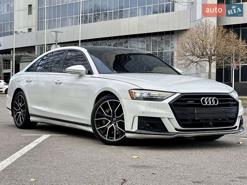 Седан Audi A8 2020 в Киеве