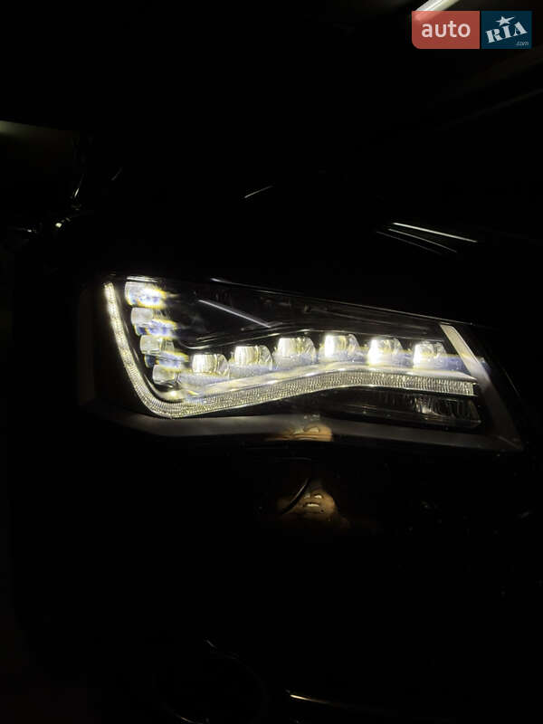 Седан Audi A8 2013 в Києві фото 3 Седан Audi A8 2013 в Києві