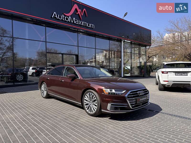 Седан Audi A8 2019 в Одесі