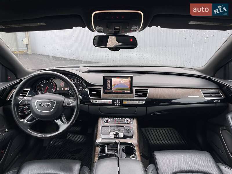 Седан Audi A8 2015 в Киеве