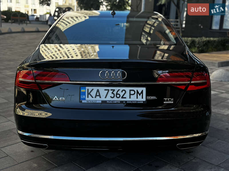 Седан Audi A8 2015 в Києві