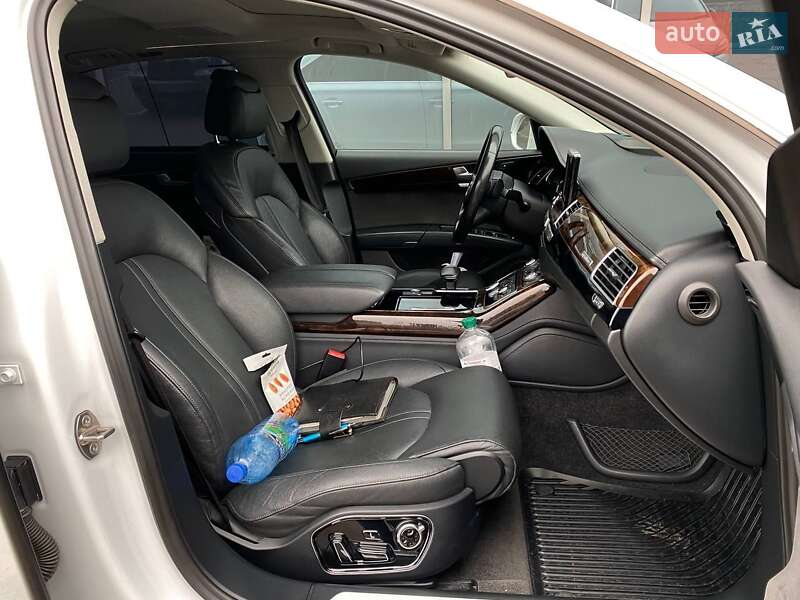 Седан Audi A8 2015 в Киеве