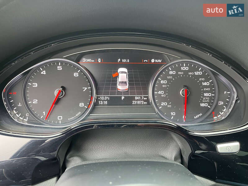 Седан Audi A8 2015 в Киеве