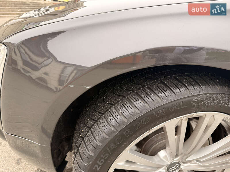 Седан Audi A8 2012 в Киеве