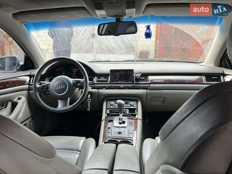 Седан Audi A8 2003 в Харкові