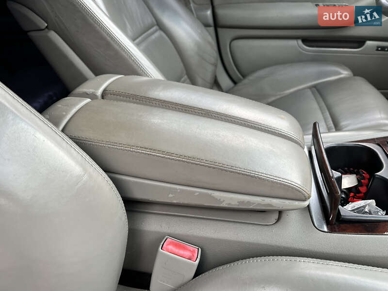 Седан Audi A8 2003 в Харкові