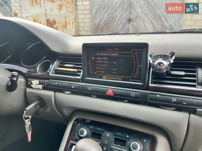 Седан Audi A8 2003 в Харкові