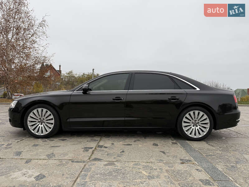 Седан Audi A8 2013 в Киеве