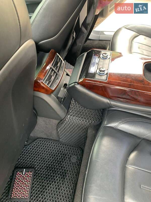 Седан Audi A8 2012 в Кременчуге фото 10 Седан Audi A8 2012 в Кременчуге