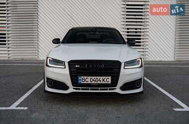 Седан Audi A8 2014 в Львове