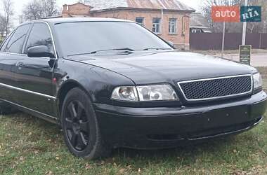 Седан Audi A8 1998 в Путивлі