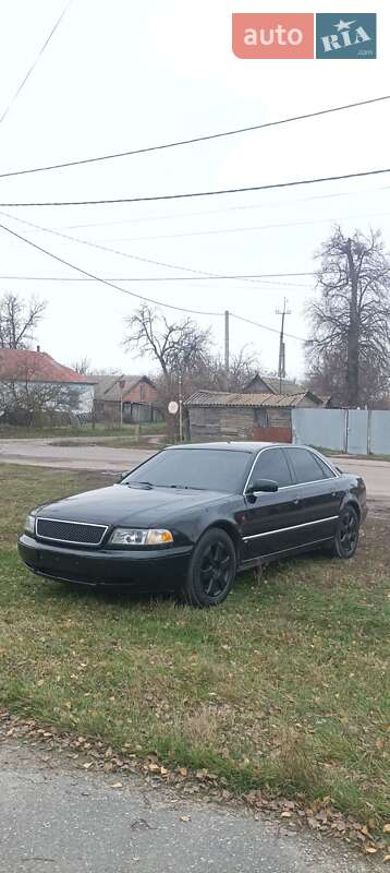 Седан Audi A8 1998 в Путивле