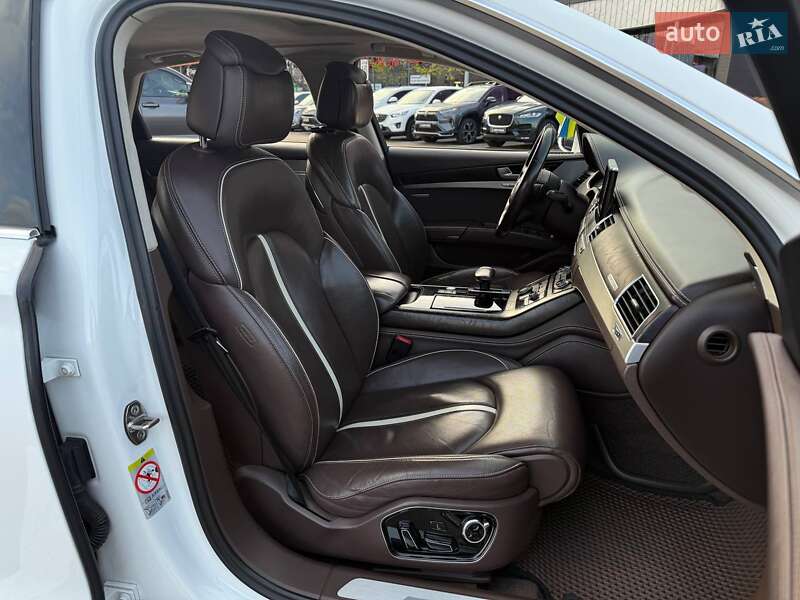 Седан Audi A8 2012 в Киеве фото 14 Седан Audi A8 2012 в Киеве
