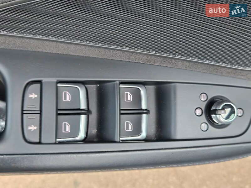 Седан Audi A8 2017 в Києві