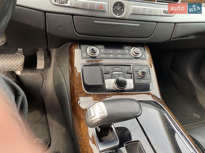 Седан Audi A8 2014 в Ольшанке