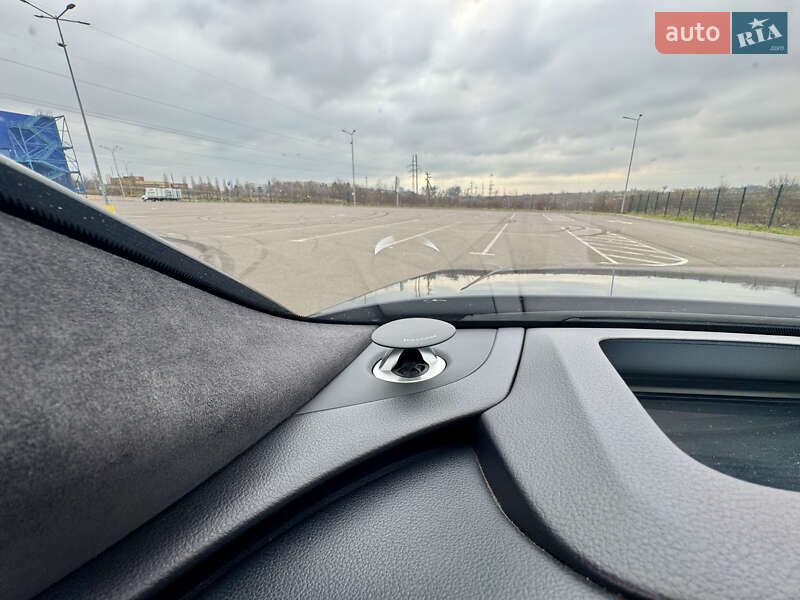 Седан Audi A8 2014 в Рівному